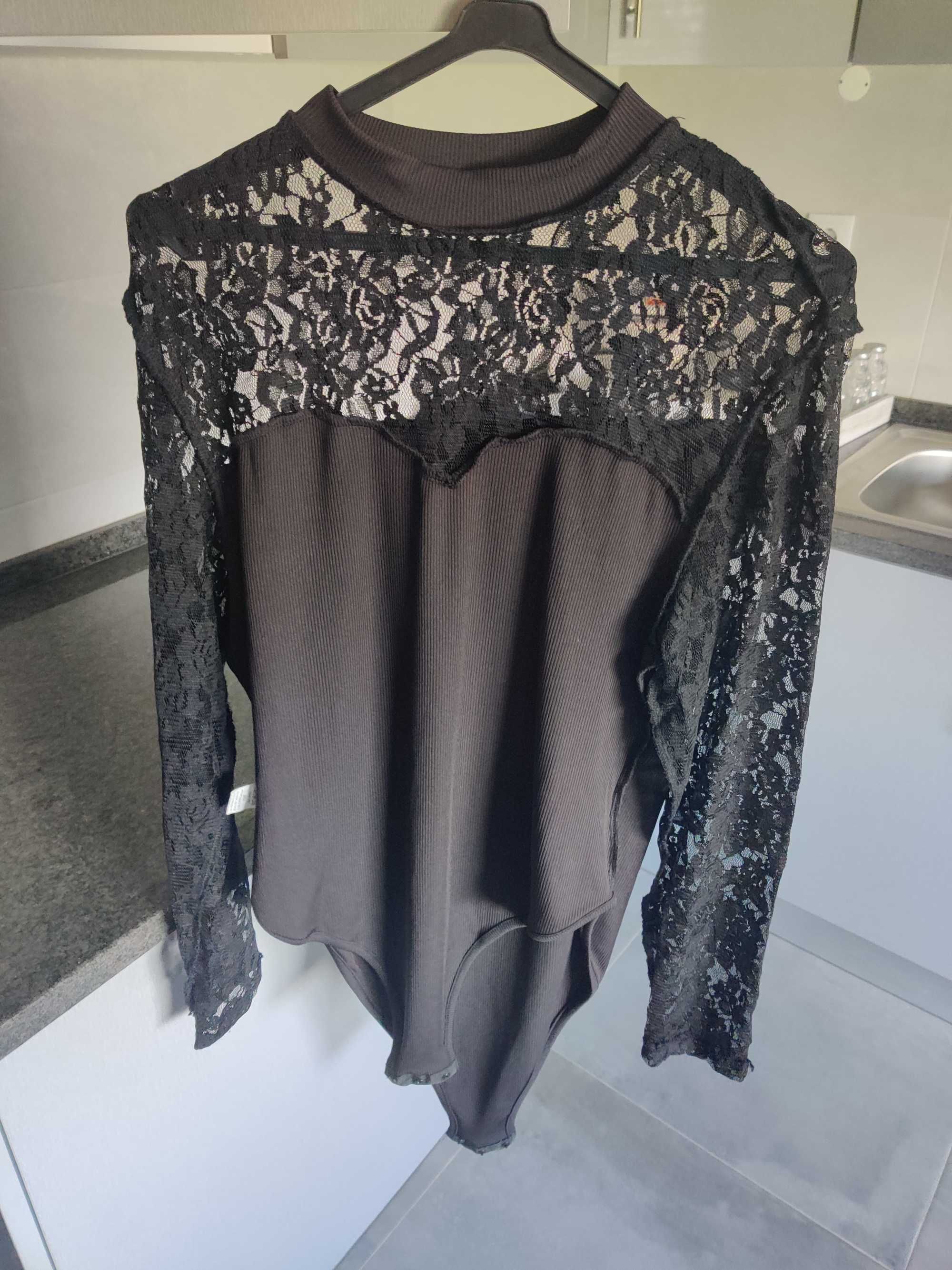 Body de renda preto
