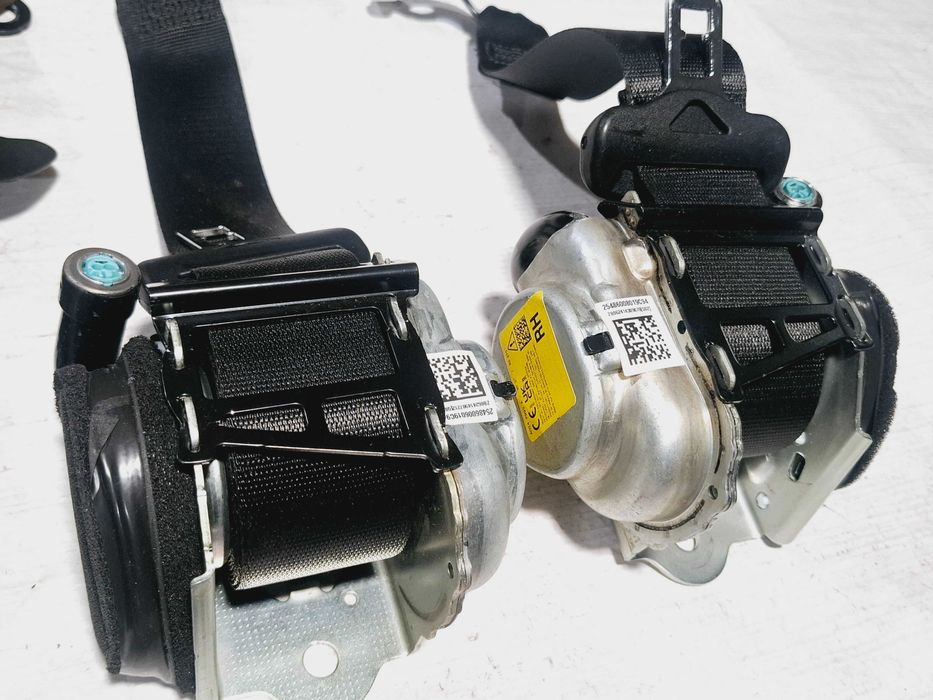 pasy pas bezpieczeństwa przód tył lewy prawy mercedes glc ii 2 2024 r