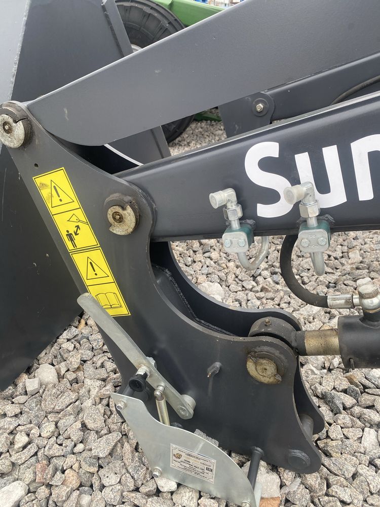 Фронтальний погрузчик SunPower Max 1200 з джойстиком і ковшом 1,2 м³