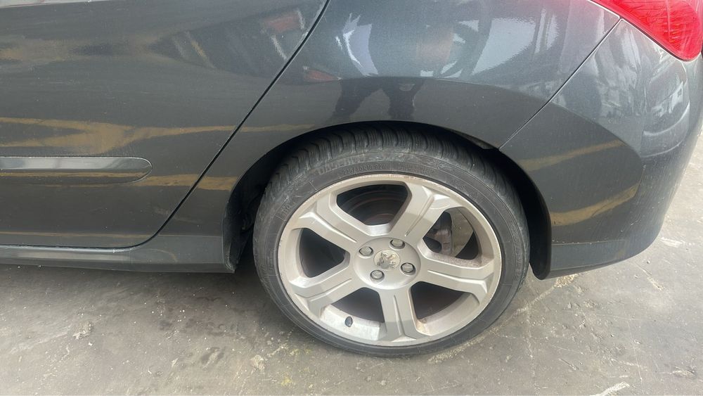 Peugeot 308 1.6  turbo limousine ano 2008 para peças