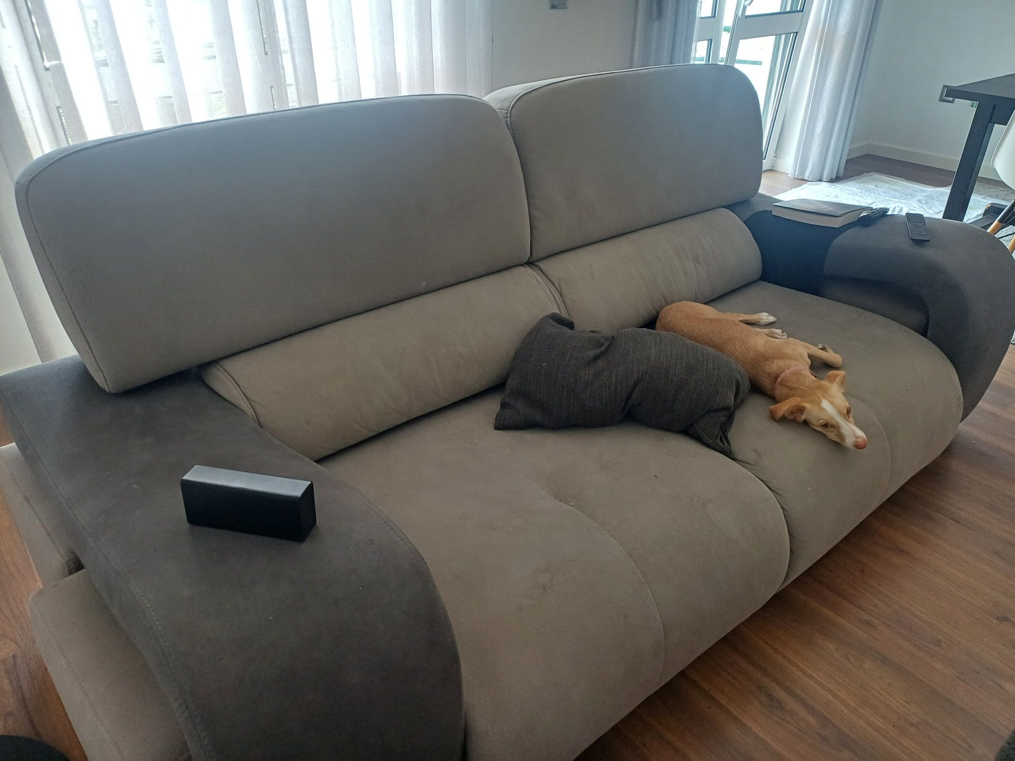 Vende-se sofá 3 lugares