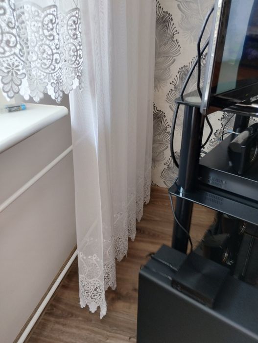 Firany białe 4,5x2,5 m z karniszem + grats