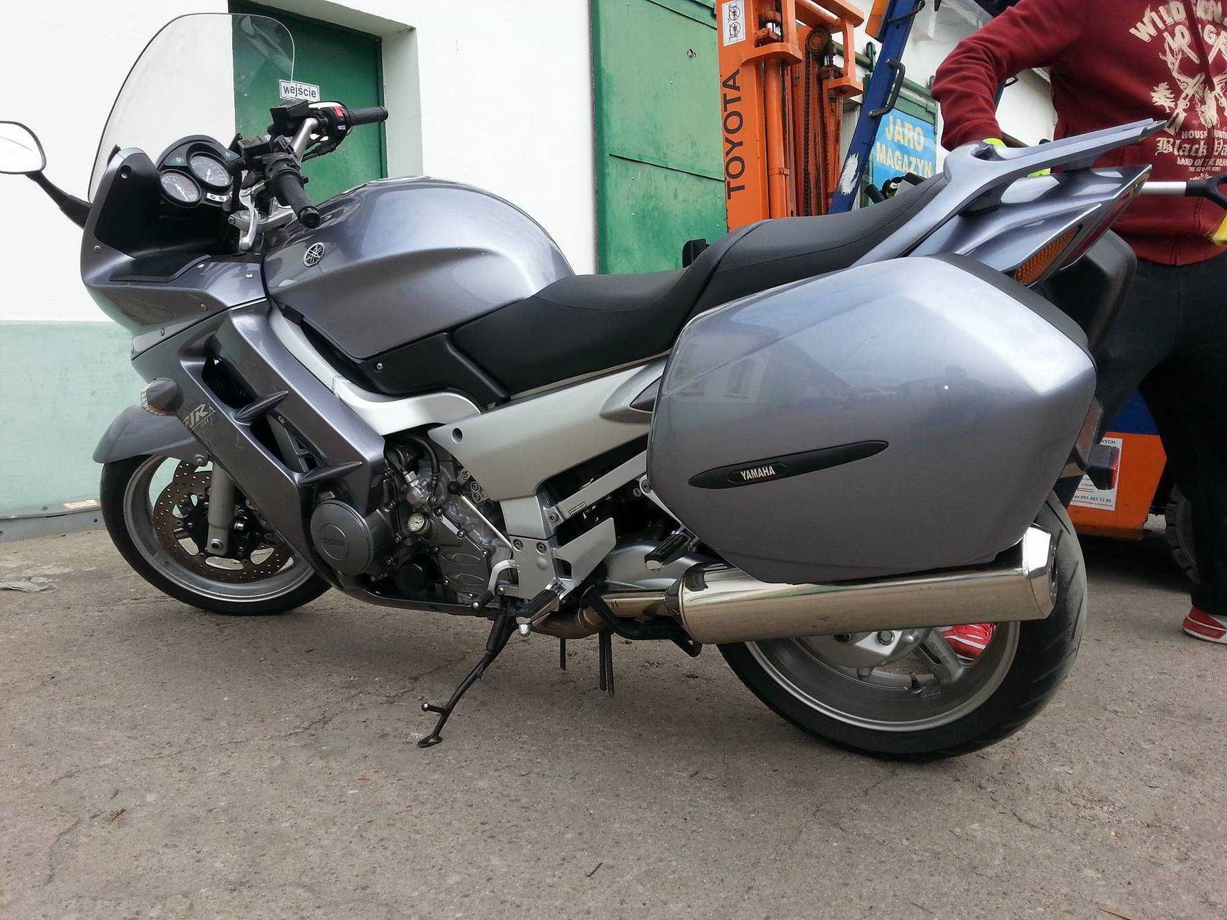 Yamaha FJR 1300 igła