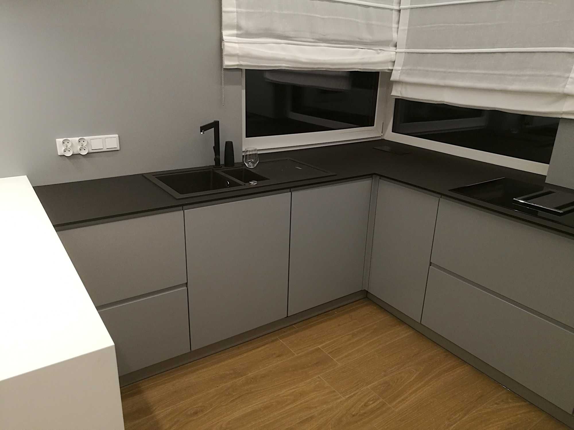 Blat kompaktowy HPL kuchenny laminat montaż obróbka na wymiar Ikea