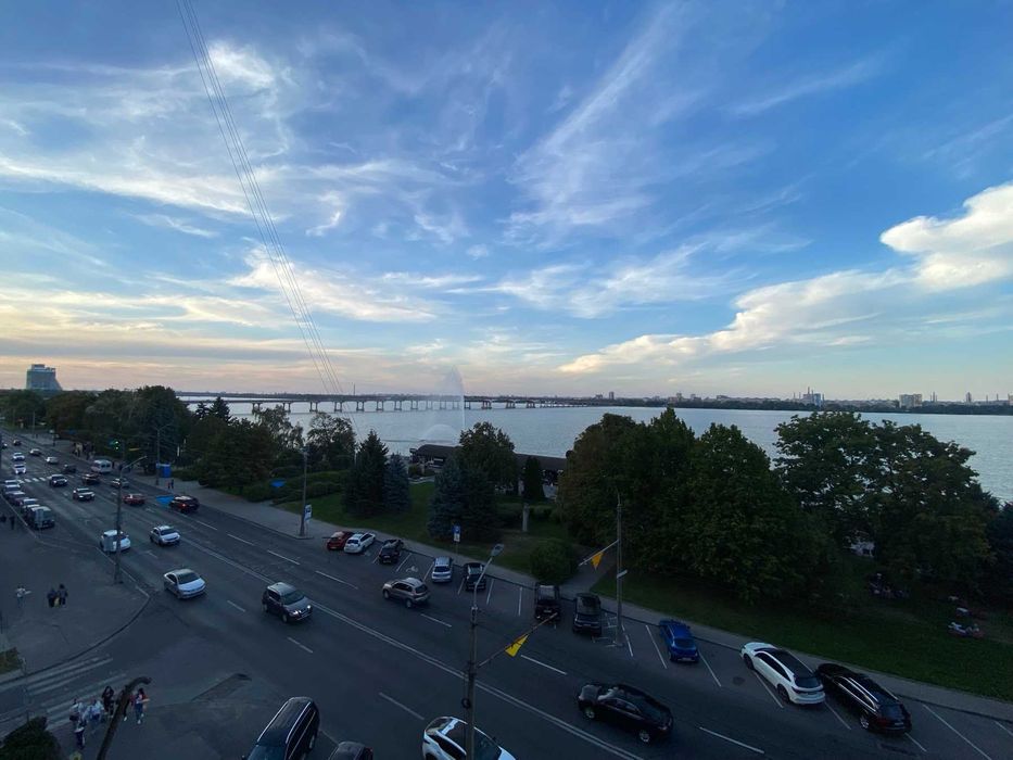 Продажа в  центре,2- ком .кв. Сичеславская набережная