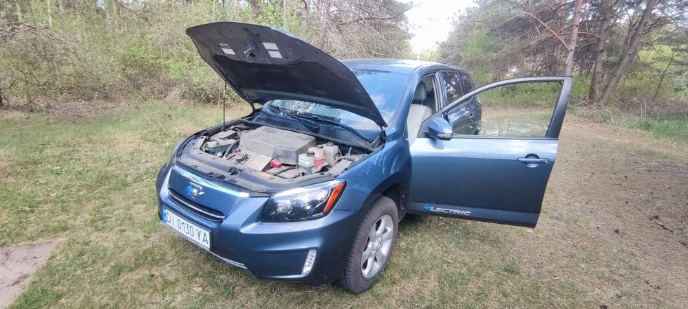 Toyota Тойота RAW-4електричка