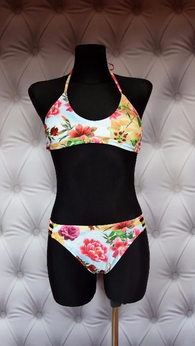 Strój kąpielowy bikini wycięcia kwiaty róże b2u l xl