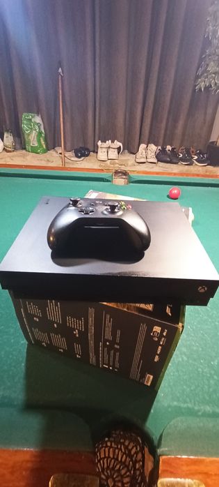 Xbox One x impecável troco por coluna jbl party box ou Samsung note,