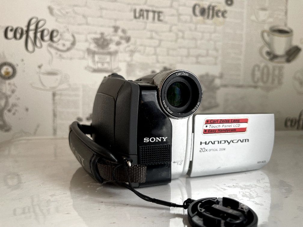 Відеокамера Sony Handycam