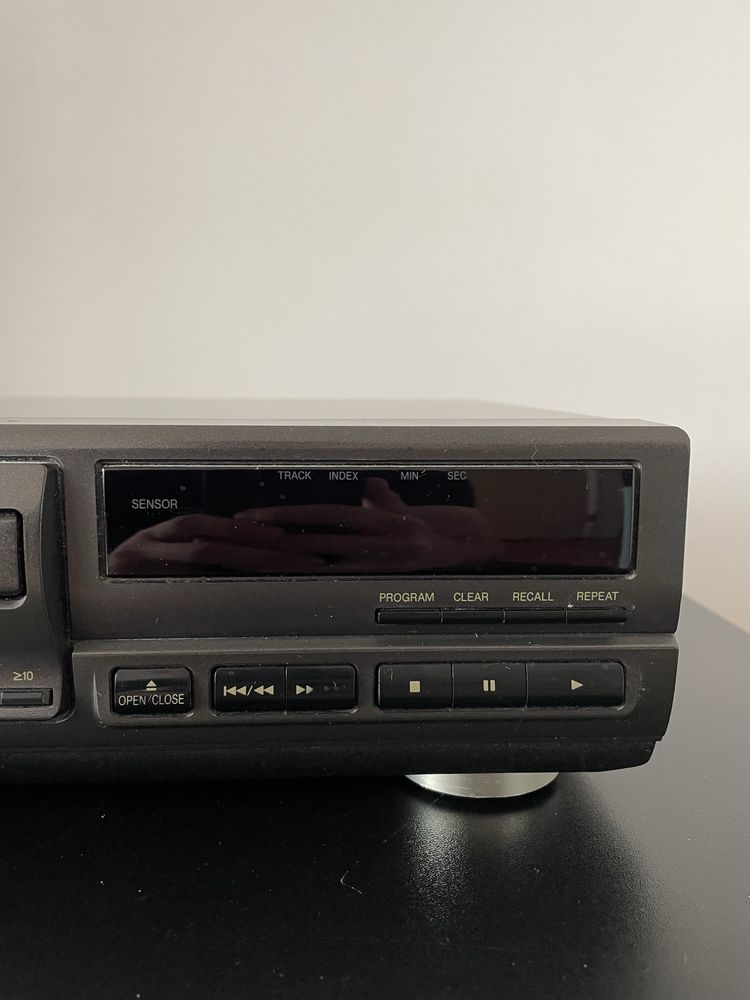 Odtwaracz cd technics SL-PG590