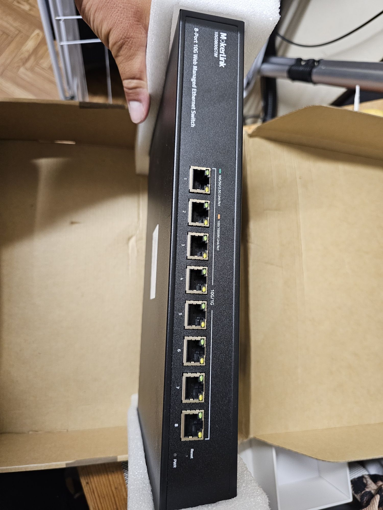 MokerLink 8 portów 10 Gigabit Managed Switch, obsługuje 10G/5G/2.5G/10