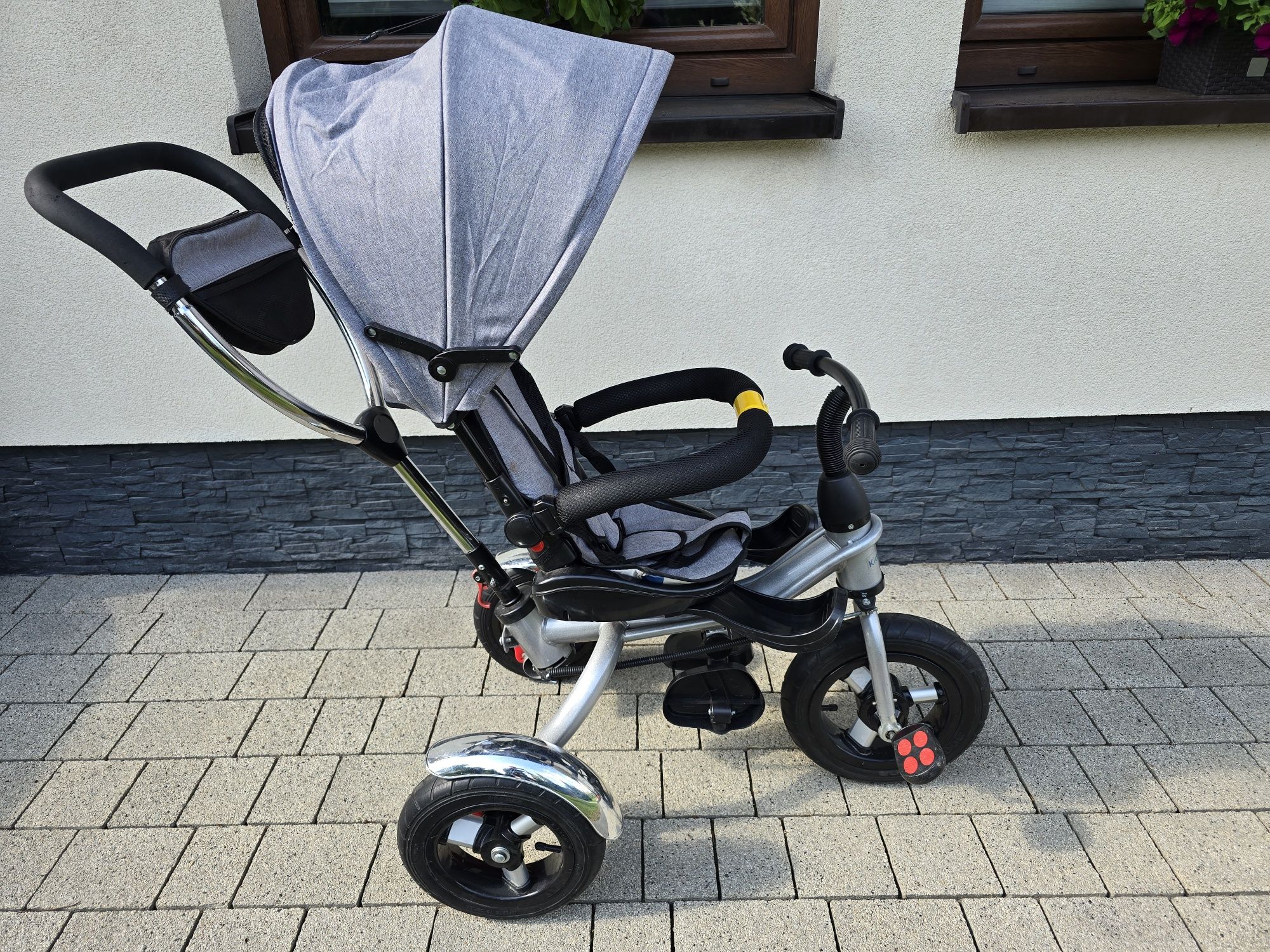 Rowerek trójkołowy KidsZone
