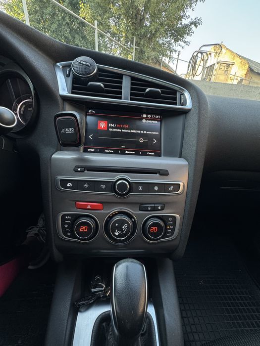 Автомобіль Citroen c4 2017 хетчбек/євро 6 автомат