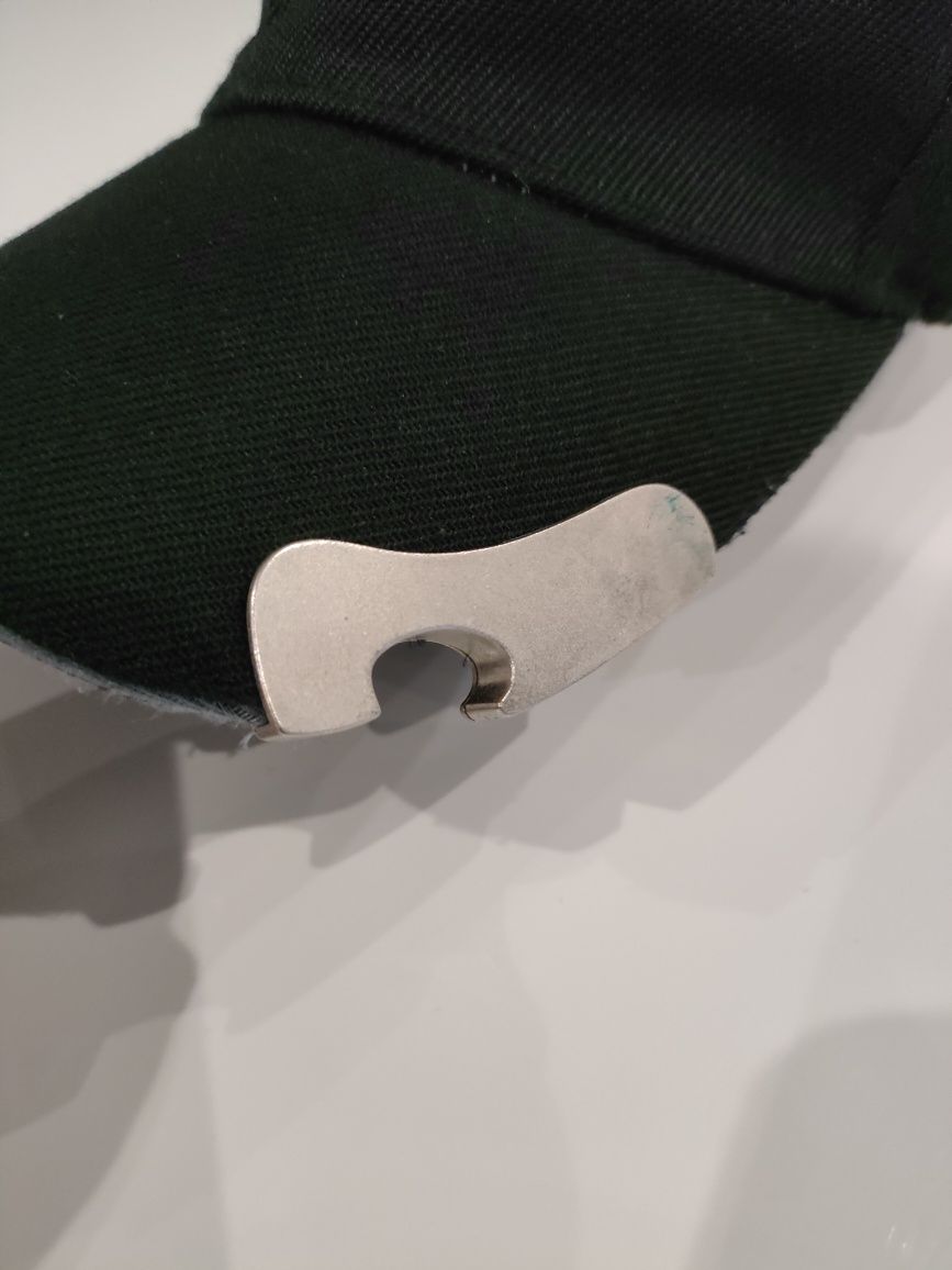 UNIKAT Czapka z Otwieraczem do Piwa