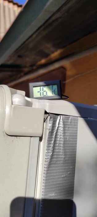 Подам холодильник Daewoo сухая заморозка