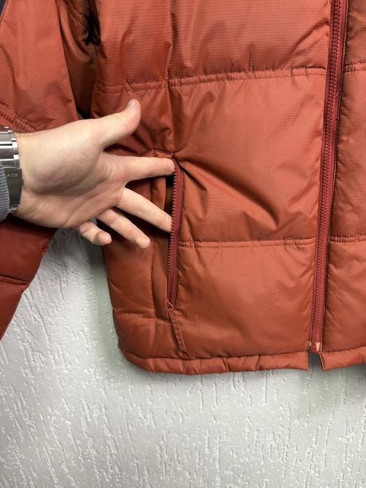 Пуховик Helly Hansen