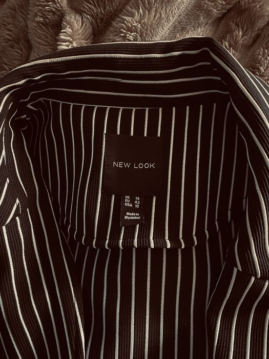 Жакет у смужку жіночий