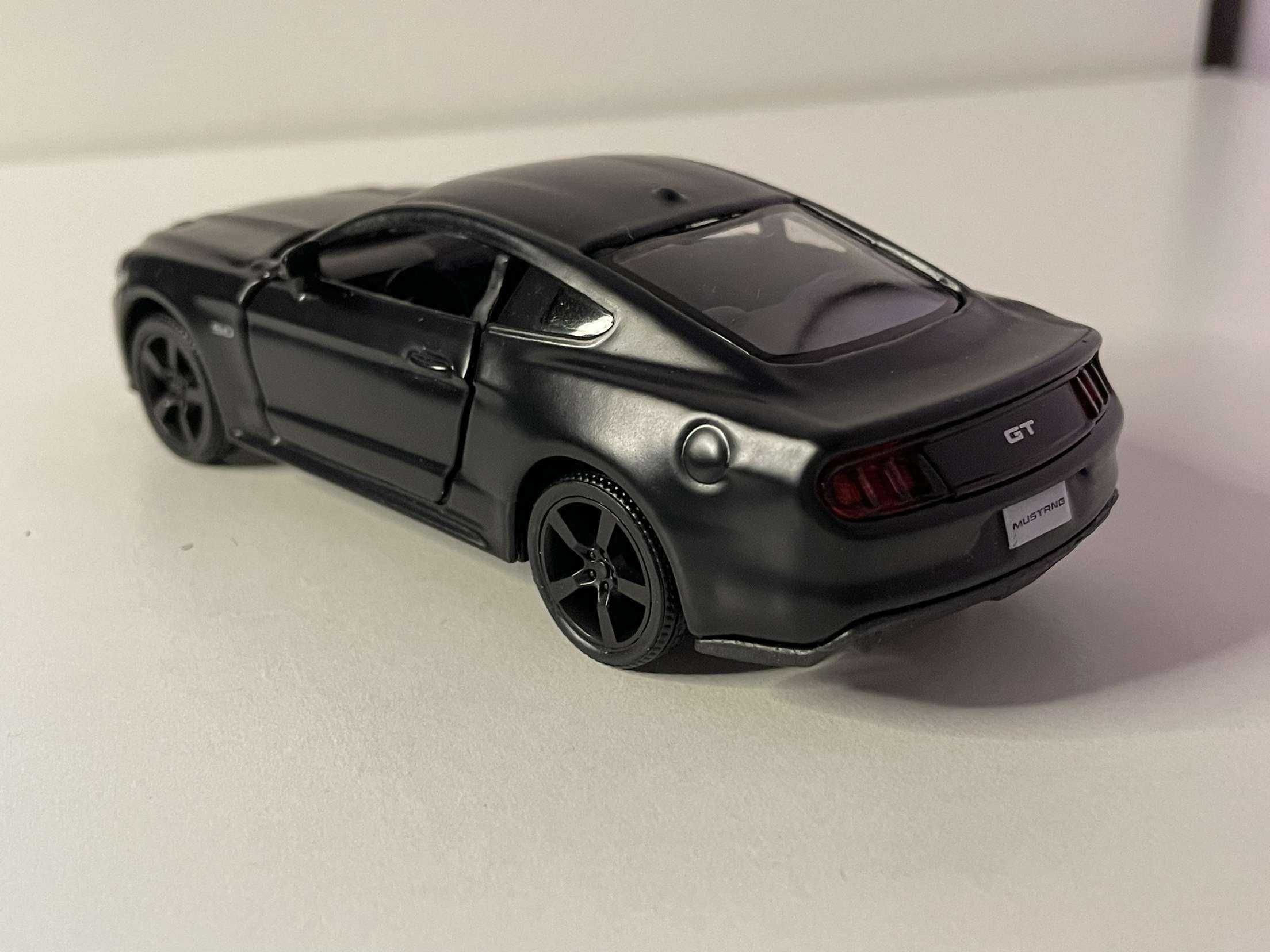 Model Ford Mustang 5.0 V8 1:36 | Kolekcjonerska figurka