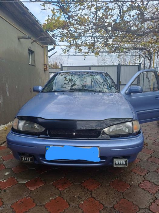 Авто Хюндай лантра