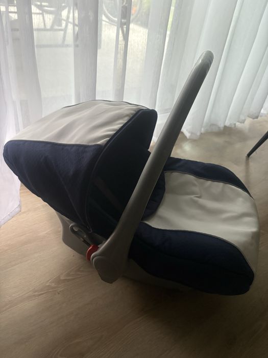 Karawala fotelik, nosidełko dla niemowlaka