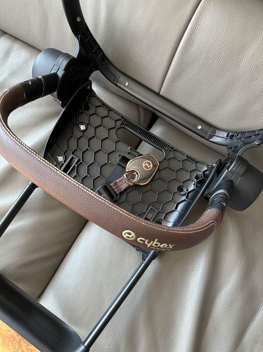 Cybex e-Priam 2.0 Rose Gold Chrome black Stelaż siedziska spacerowego