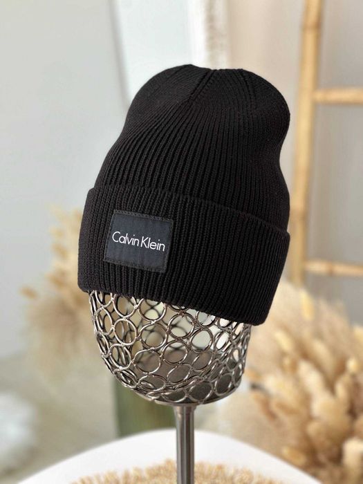 Шапка (Унісекс)
Calvin Klein