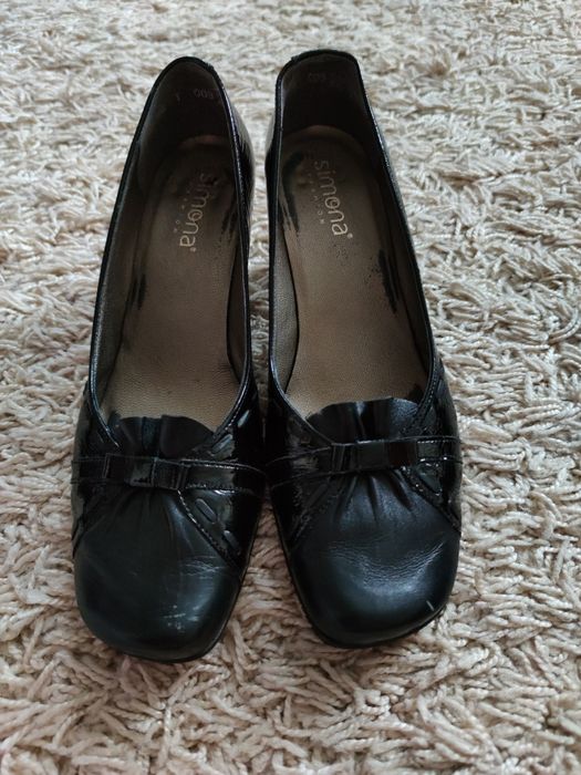 Кожані туфлі Simona