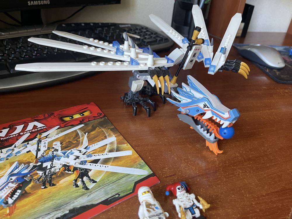 Lego Ninjago Thunder Swordsman 2260
