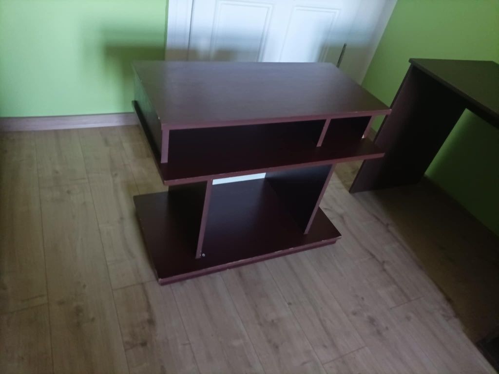 Stolik pod telewizor