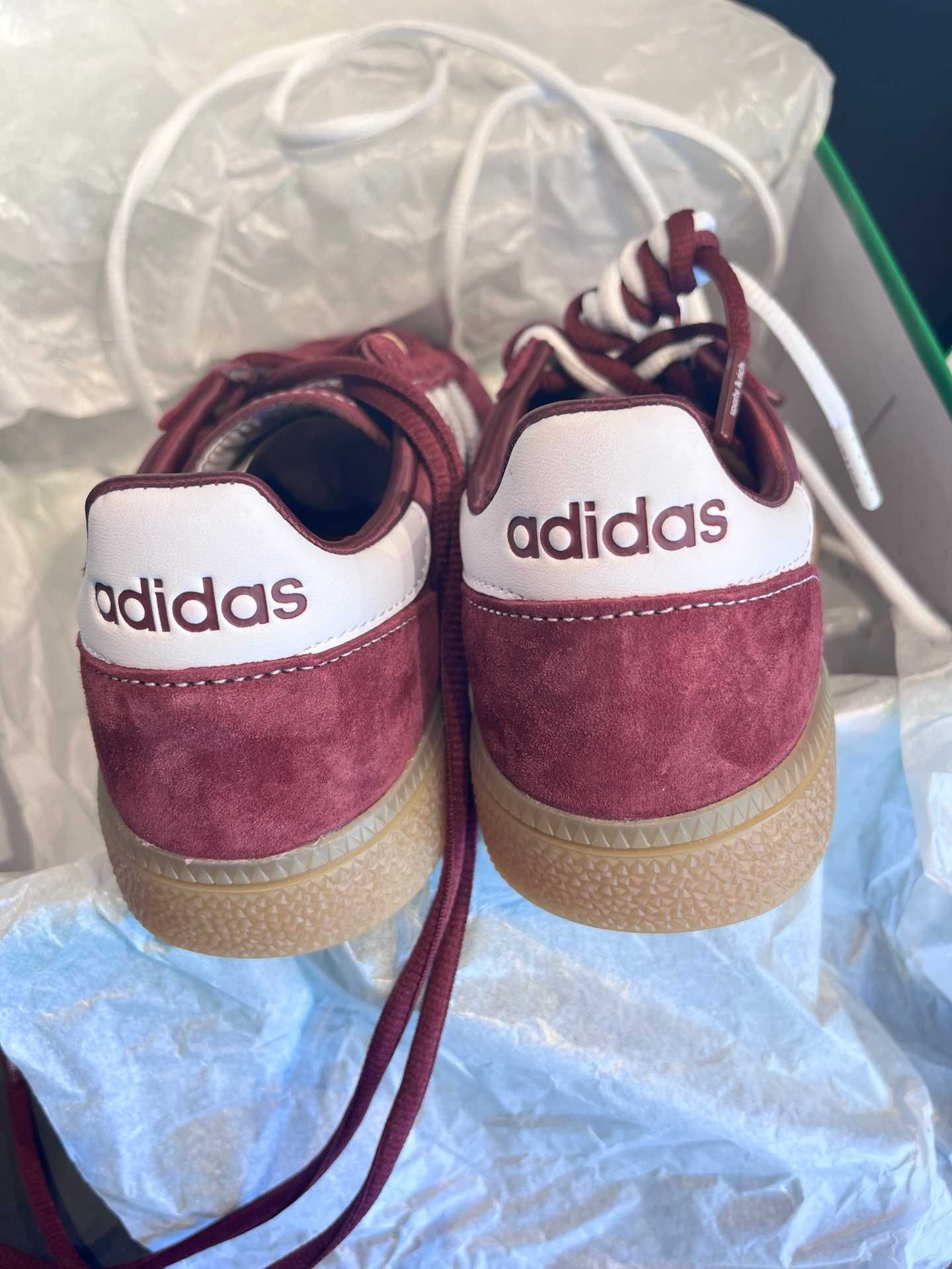 Buty codzienne adidasHandballSpezial Red nowy z metką R.40