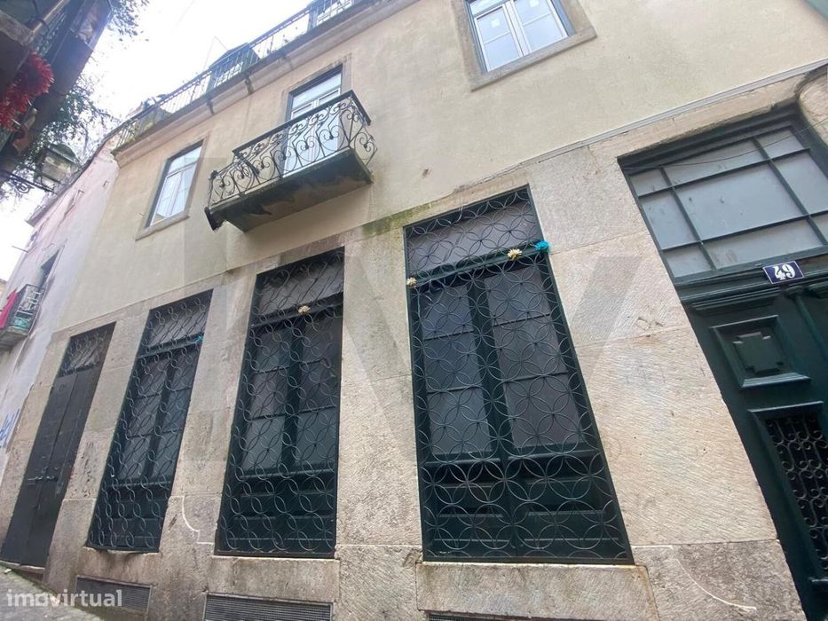 Prédio para Venda na Mouraria | 3 Apartamentos – Oportunidade de Inves