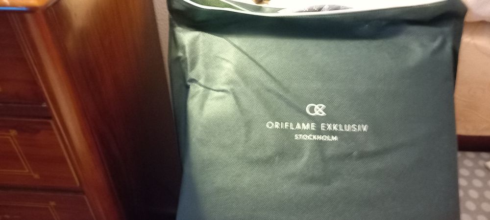 Mala de senhora muito bonita