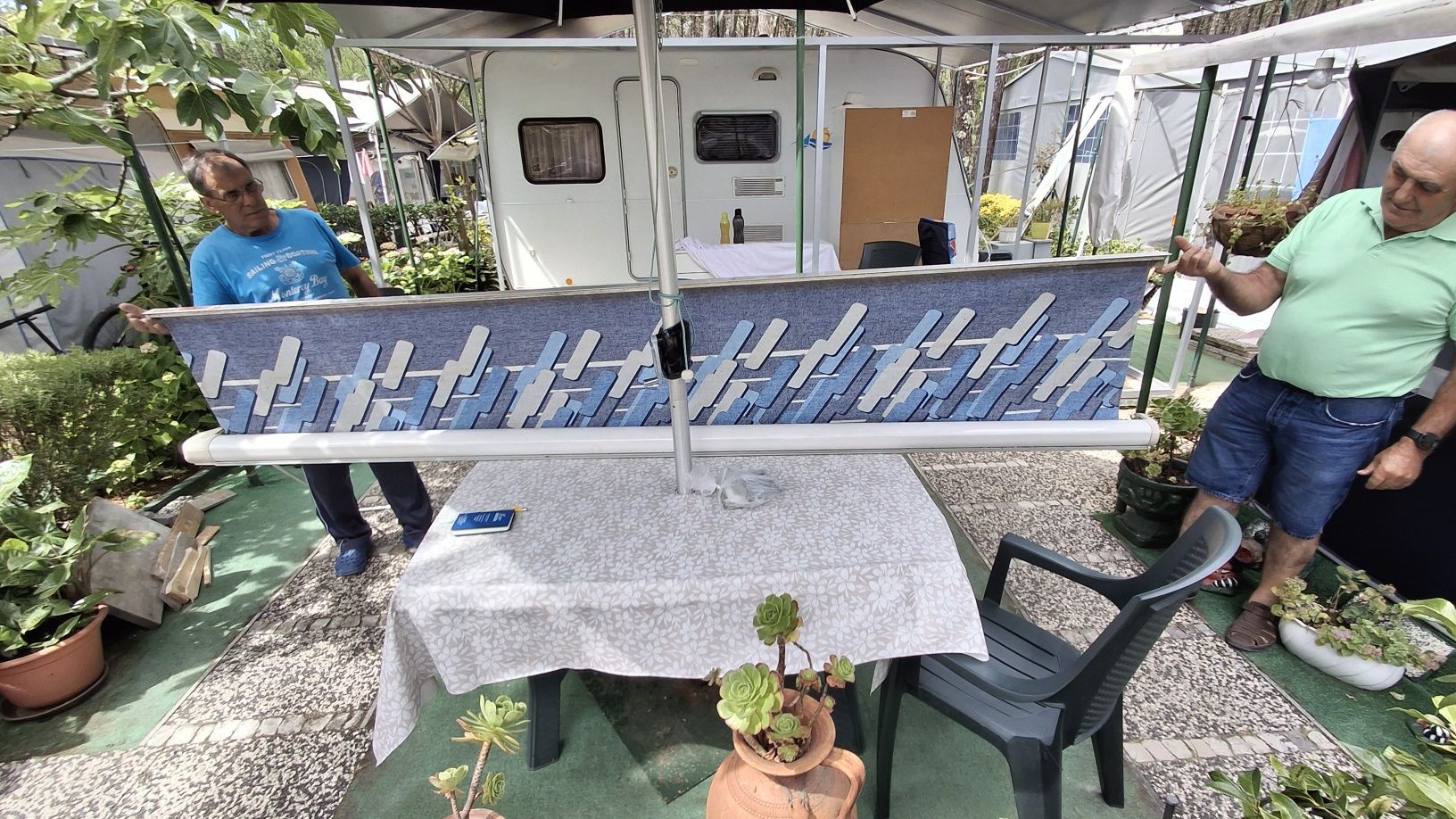 Vendo estore para caravana/autocaravana