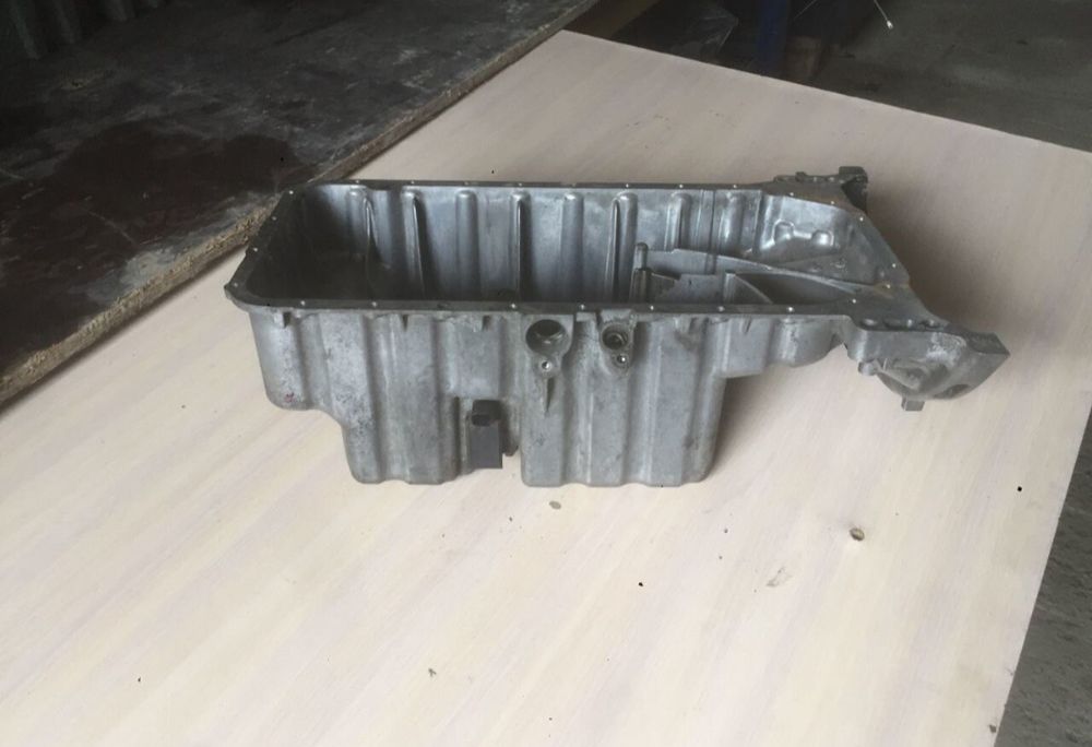 Поддон 2.2 CDI Mercedes Vito 638 OM 611 маслянный 6110140202