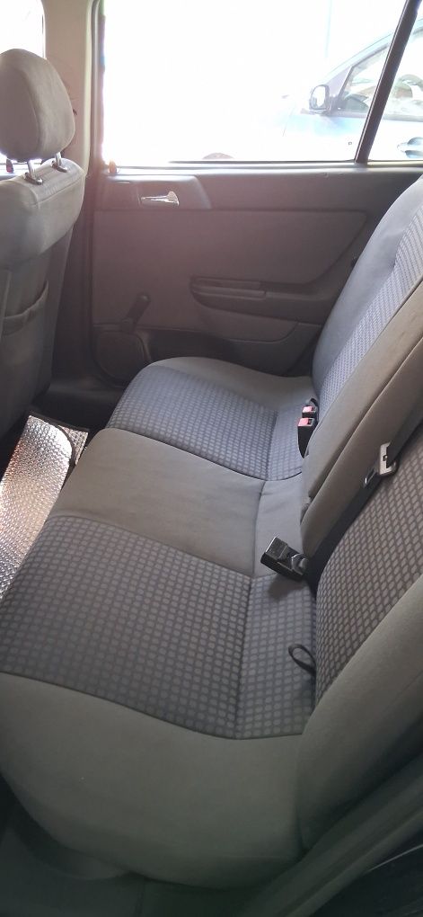 Opel Astra caravan