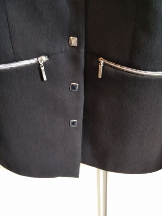 Czarny płaszczyk z flauszu damski rozmiar 40