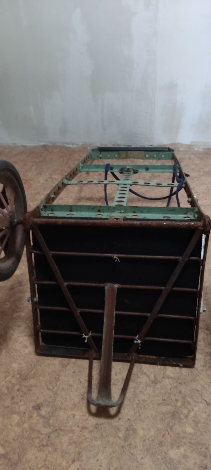 Продам тележку , рабочая.