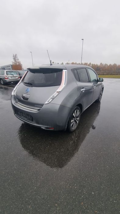 Продам Ніссан ліф