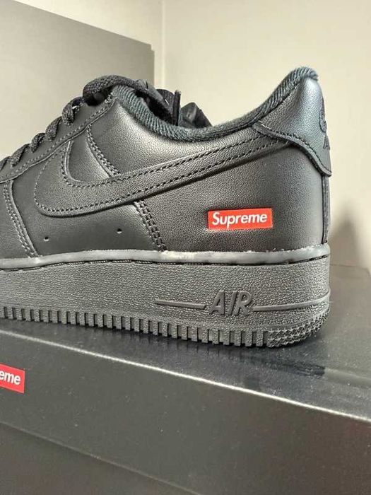 Buty meskie Nike Air Force 1 Low Supreme Black R.44.5
