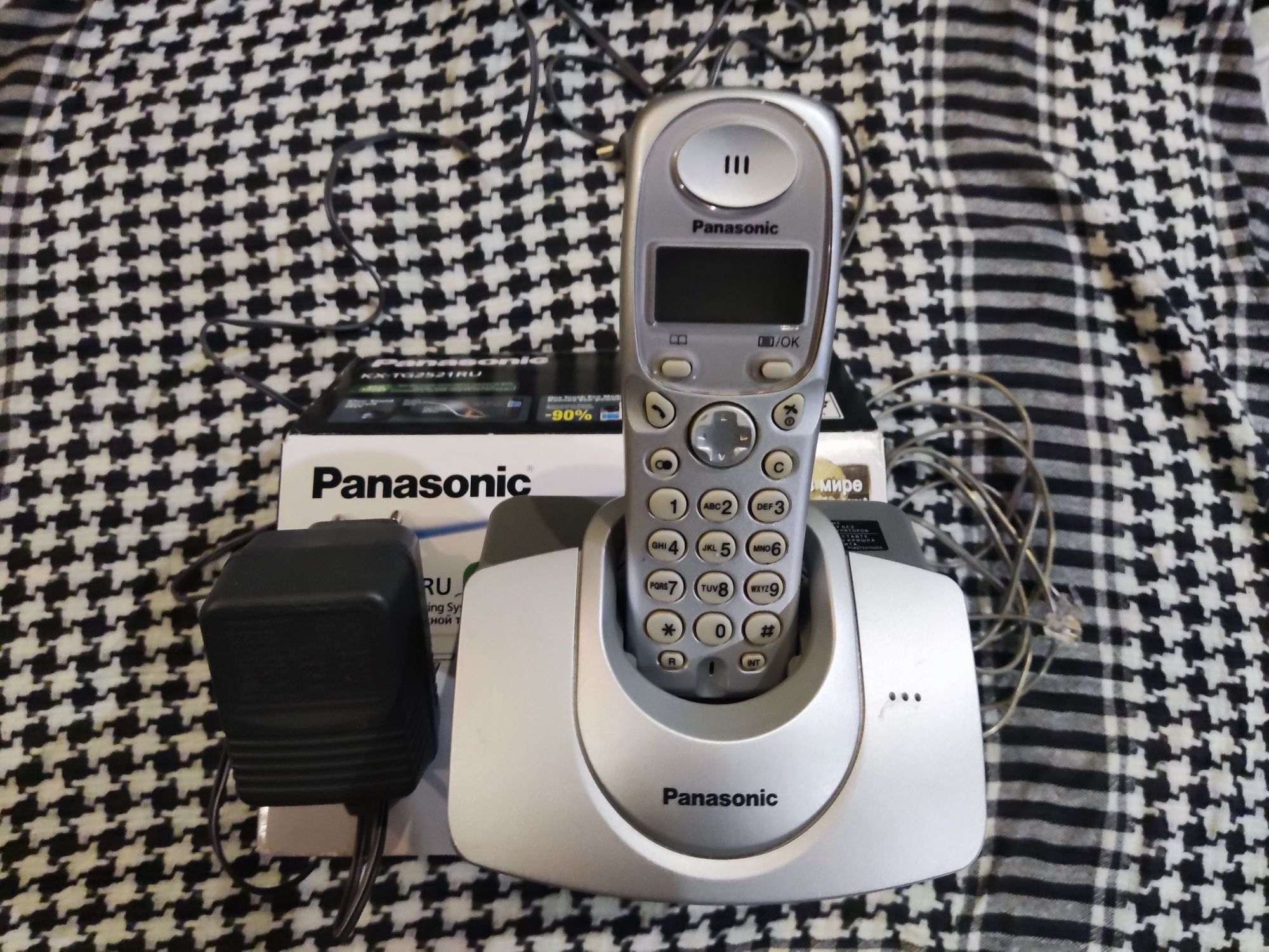 PANASONIC KX-TG1105 радиотелефон