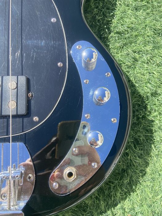 Sterling SUB4 by Musicman Bass