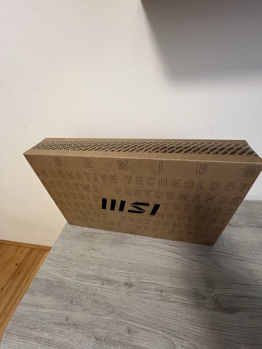 MSI Katana 17 , Intel  i7-13620H , 2x8GB RAM, 1 TB SSD, RTX 4060 8 GB
