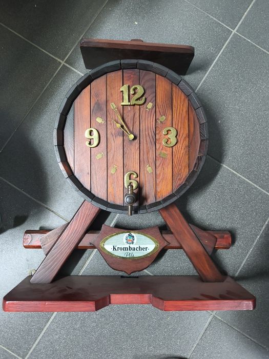 Zegarek ozdobny, drewniany zegar