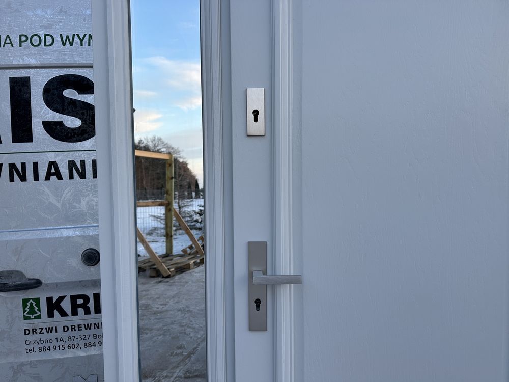 Drzwi zewnętrzne drewniane z doświetlem bocznym Na kazdy wymiar