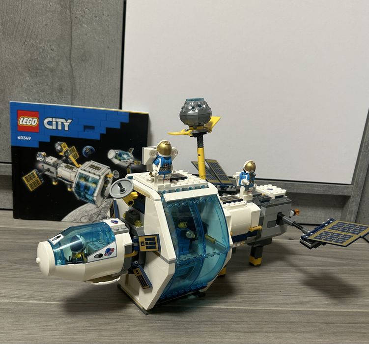 lego city 60349 космічний корабель