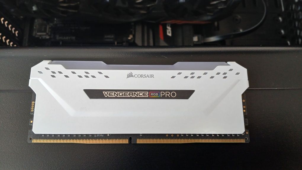 Komputer Intel i5 Ddr4 16 gb3200Mhz Gtx 1060 6Gb  dysk Nvme 512 USB-C
