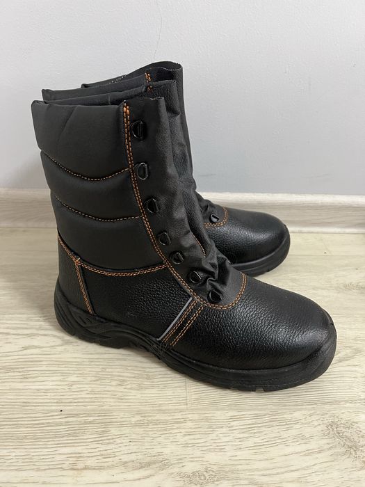 Робочі чоботи,захисні чоботи з металевим мисом