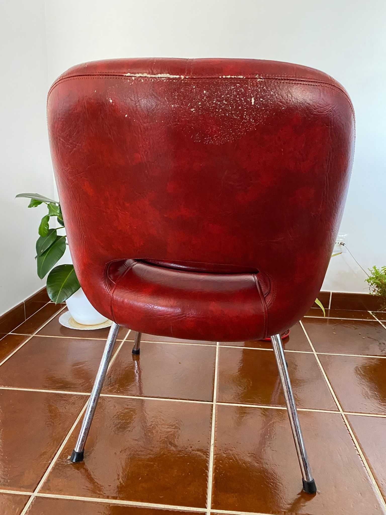 Cadeira potrona vermelha