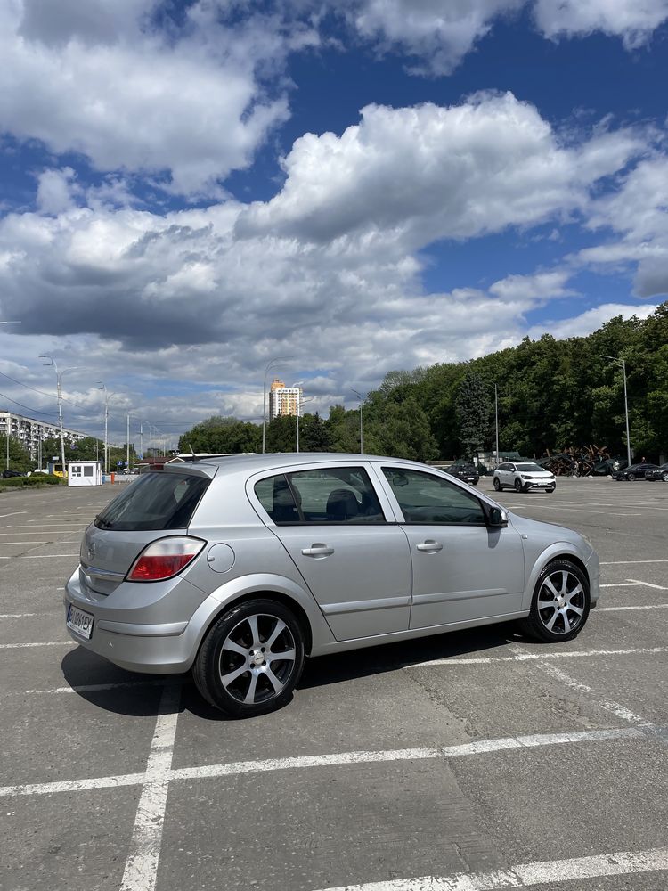 Opel Astra 2004р. 1.4 бензин