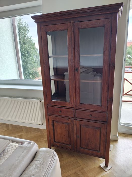 Witryna kredens drewniany meble kolonialne szklane drzwi